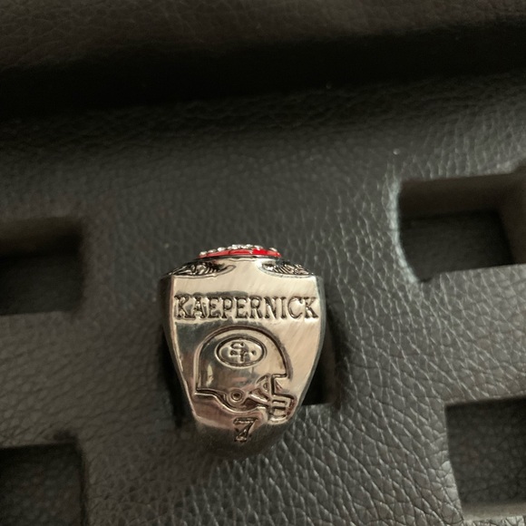 San Fran Kaepernick - Picture 2 of 3